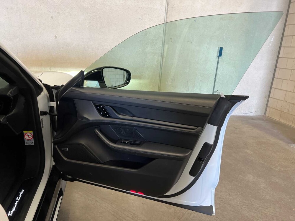 Porsche Taycan Turbo 93 kWh 680pk 2020 Sport-Chrono, X-367-BL