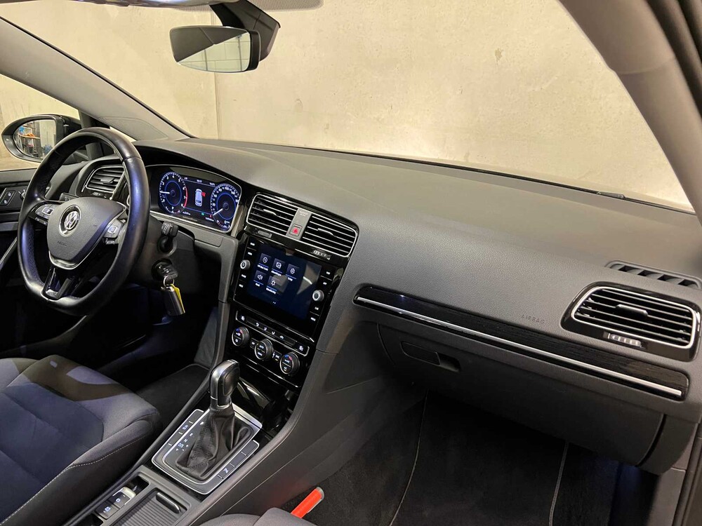 Volkswagen Golf Variant 1.0 TSI DSG Highline -FACELIFT- 110hp 2018 (Original-NL), TT-986-B