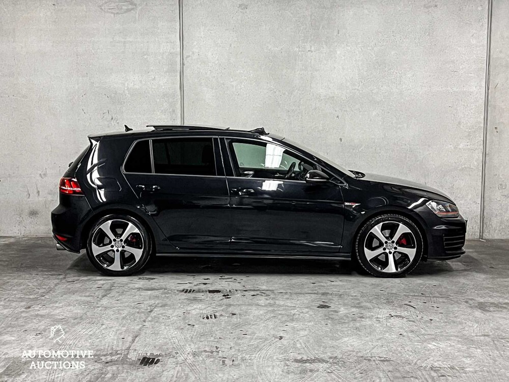 Volkswagen Golf GTI 2.0 TSI DSG6 220PS 2015, ZR-246-F