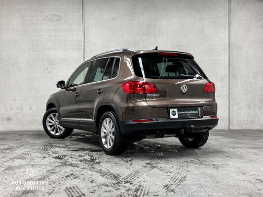 Volkswagen Tiguan 1.4 TSI Sport&Style 160pk 2012, J-330-GB