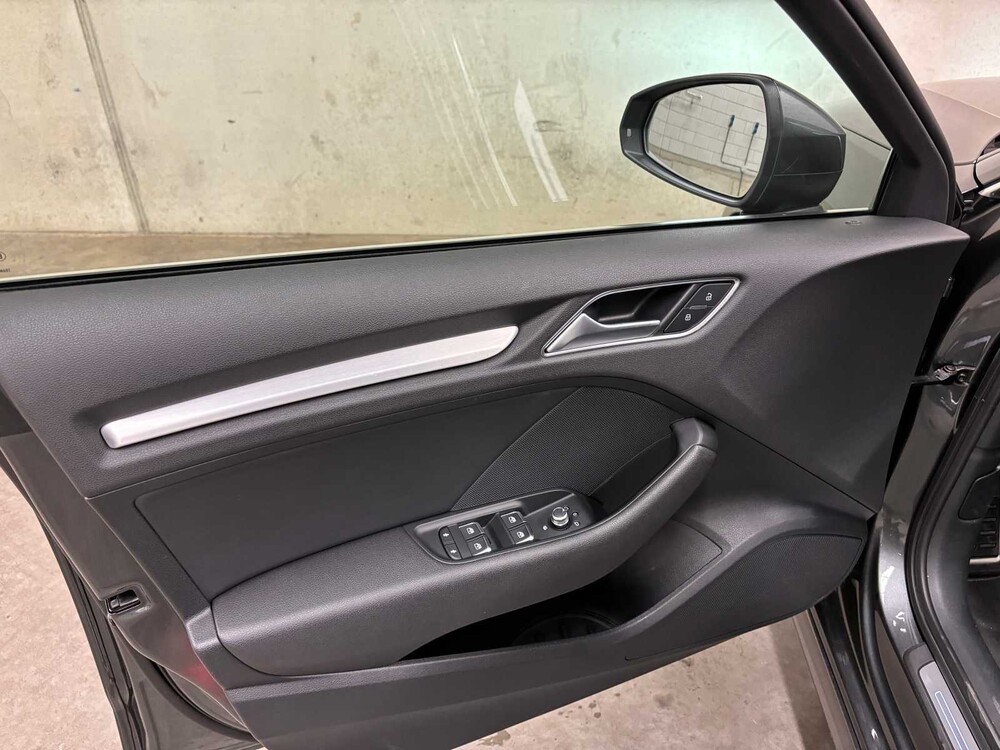 Audi A3 Sportback S-LIne 1.4 TFSI CoD Sport S Line Edition 150hp 2017(Original-UK), NL-570-H