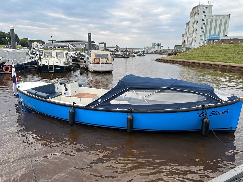 12-Personen-Schaluppe auf dem Wasser v.v Yanmar 3-Zylinder-Diesel und Bugstrahlruder