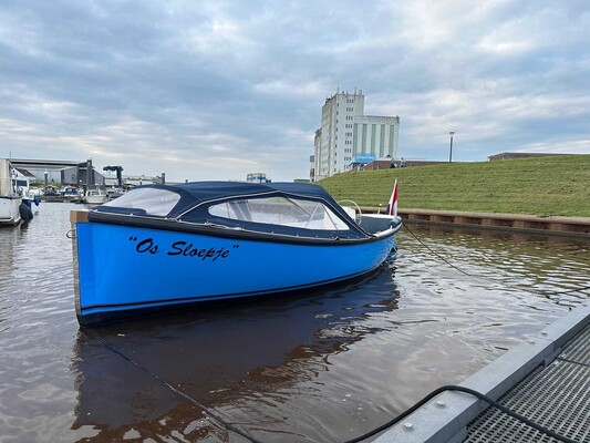 12-Personen-Schaluppe auf dem Wasser v.v Yanmar 3-Zylinder-Diesel und Bugstrahlruder