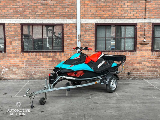 Seadoo Spark TRIXX Waterscooter 90pk 899cc 2018