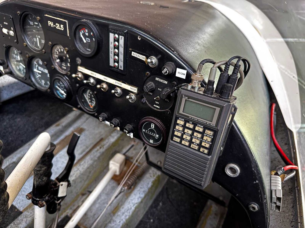 Albatros AE 209 ultraleichtes Propellerflugzeug mit Rotax 582 Bombardier v.v Custom Trailer 