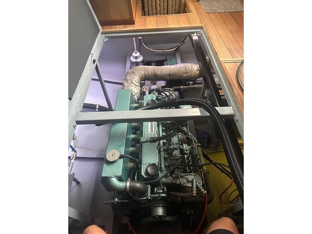 Beja Silverfish 2 Motoryacht (11 Meter) mit Mitsubishi 6 Zylinder und Bugstrahlruder