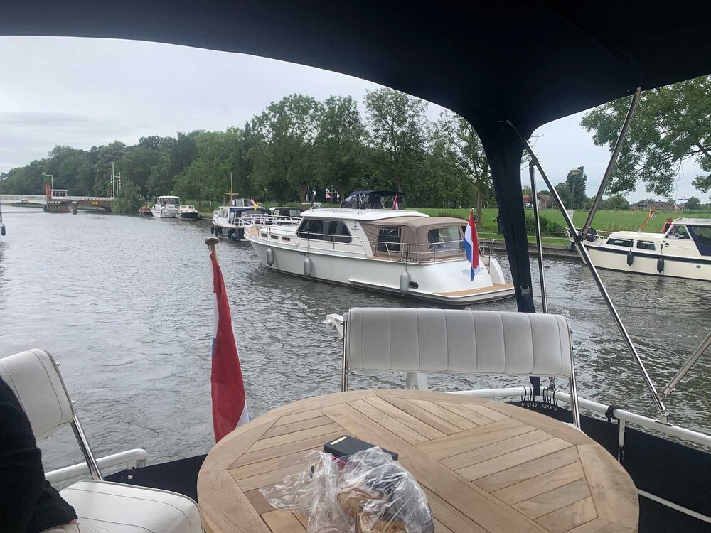 Beja Silverfish 2 Motoryacht (11 Meter) mit Mitsubishi 6 Zylinder und Bugstrahlruder