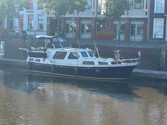 Beja Silverfish 2 Motor Yacht (11 meters) with Mitsubishi 6 Cylinder and Bow thruster