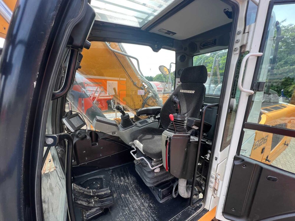 LIEBHERR - R926 LC - Raupenbagger - 2018