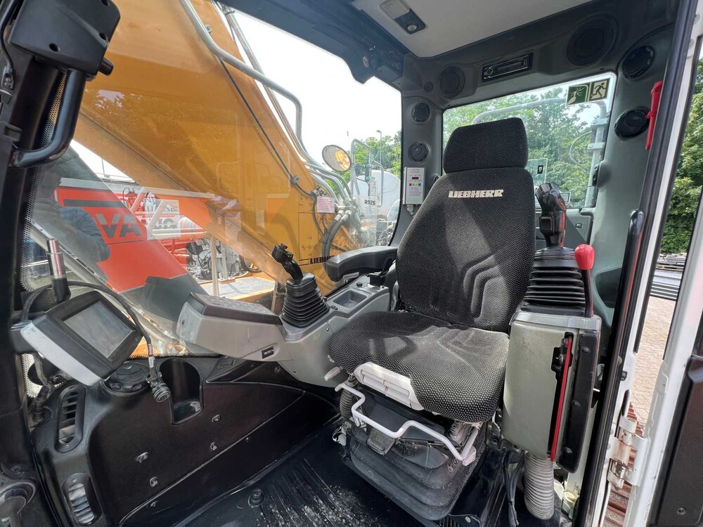 LIEBHERR - R926 LC - Raupenbagger - 2018