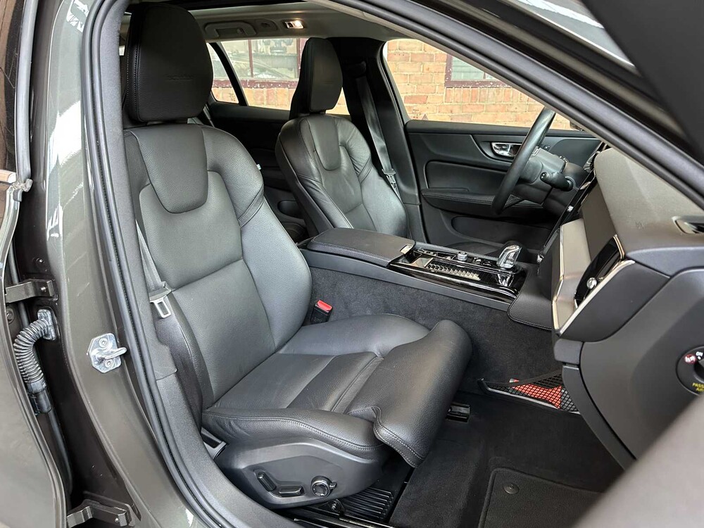 Volvo V60 2.0 T8 Twin Engine AWD Inscription 390PS 2019 Plug-In Hybrid, L-643-GP