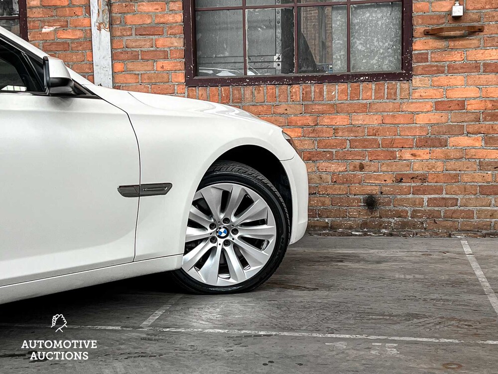 BMW ActiveHybrid7 F04 4.4 V8 465PS 2011