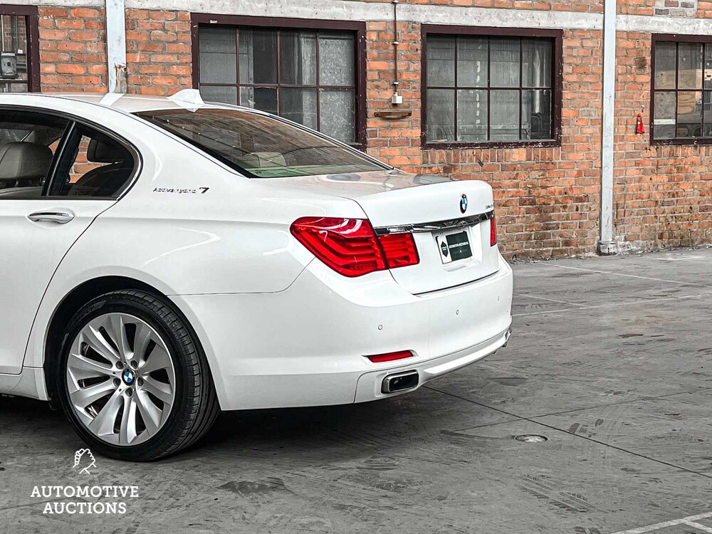 BMW ActiveHybrid7 F04 4.4 V8 465PS 2011