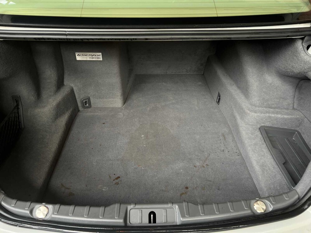 BMW ActiveHybrid7 F04 4.4 V8 465PS 2011