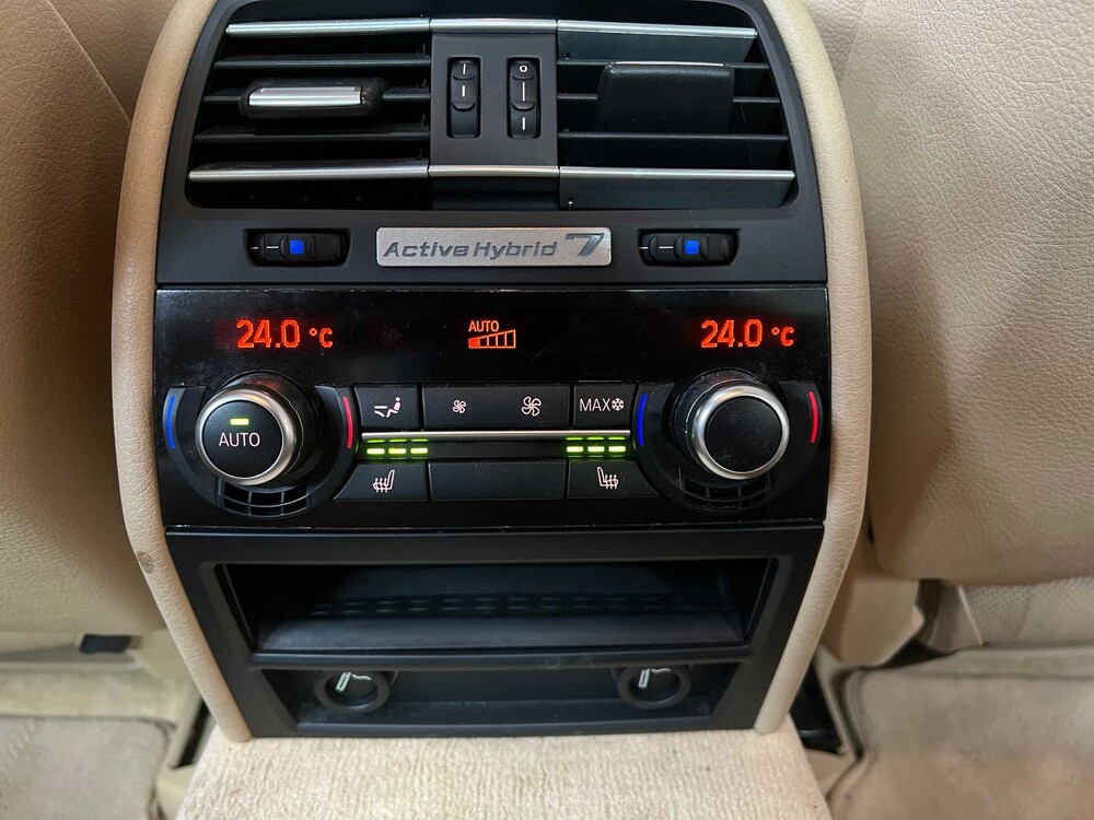 BMW ActiveHybrid7 F04 4.4 V8 465PS 2011