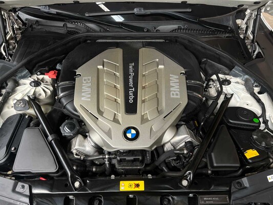 BMW ActiveHybrid7 F04 4.4 V8 465pk 2011