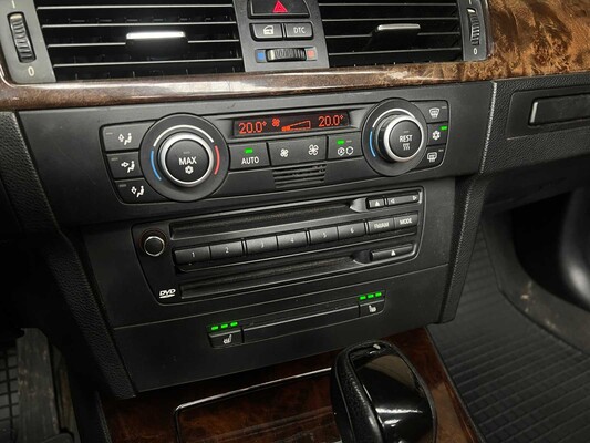 BMW 335i Cabriolet 3.0 L6 306PS 2008 -Youngtimer-