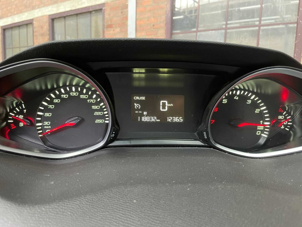 Peugeot 308 1.2 PureTech Blue Lease 110PS 2020 -Orig. NL-, H-544-RX