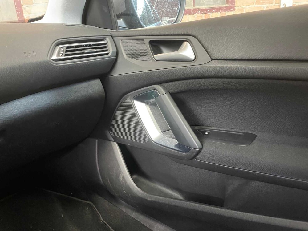 Peugeot 308 1.2 PureTech Blue Lease 110PS 2020 -Orig. NL-, H-544-RX