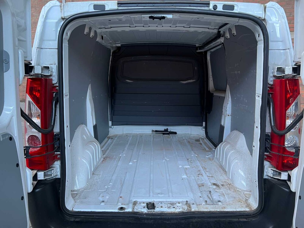 Citroen Jumpy 10 1.6 HDI L1H1 Kleinwagen 90PS 2015 - Fertigmodell NL-, VS-140-L