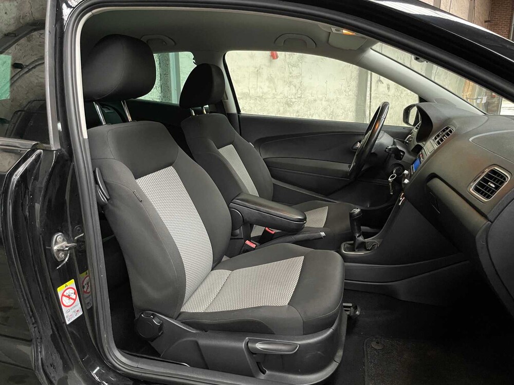 Volkswagen Polo 1.2 TDI BlueMotion Comfortline 75PS 2011 -Fertigmodell NL-, 29-PSZ-7