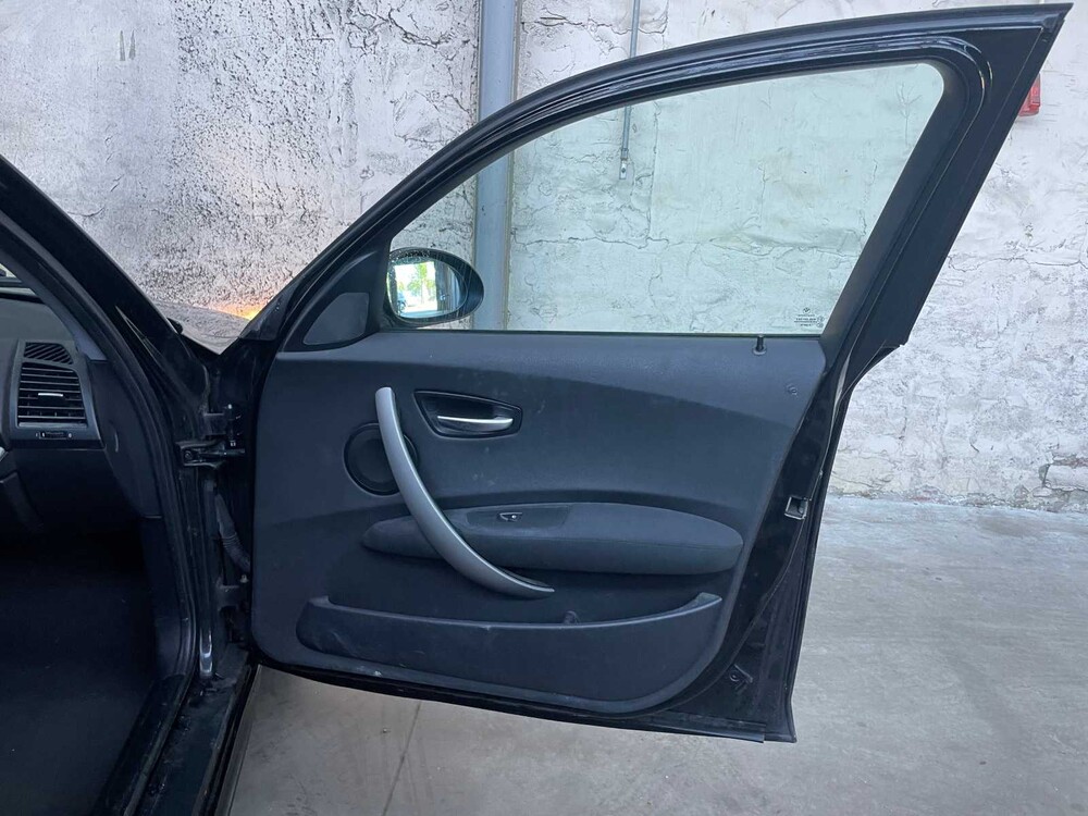 BMW 1er 116i 116PS 2005, G-173-GP