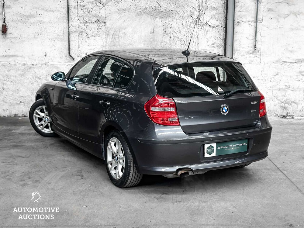 BMW 1er 118i Business Line 143PS 2008 - Fertigmodell GB-, 23-GNX-6