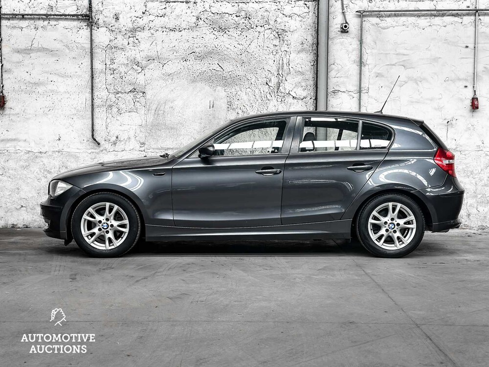 BMW 1er 118i Business Line 143PS 2008 - Fertigmodell GB-, 23-GNX-6