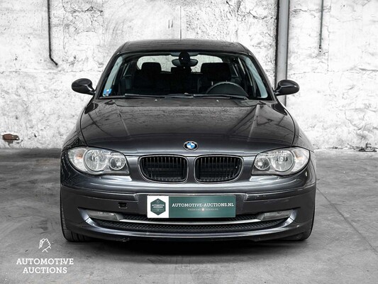 BMW 1er 118i Business Line 143PS 2008 - Fertigmodell GB-, 23-GNX-6