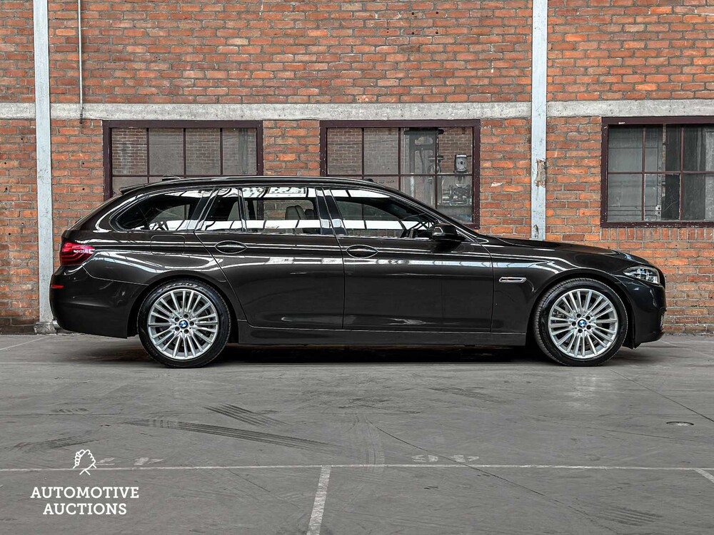 BMW 535xd Touring M-Sport Edition High Executive 313PS 2016, PN-818-P
