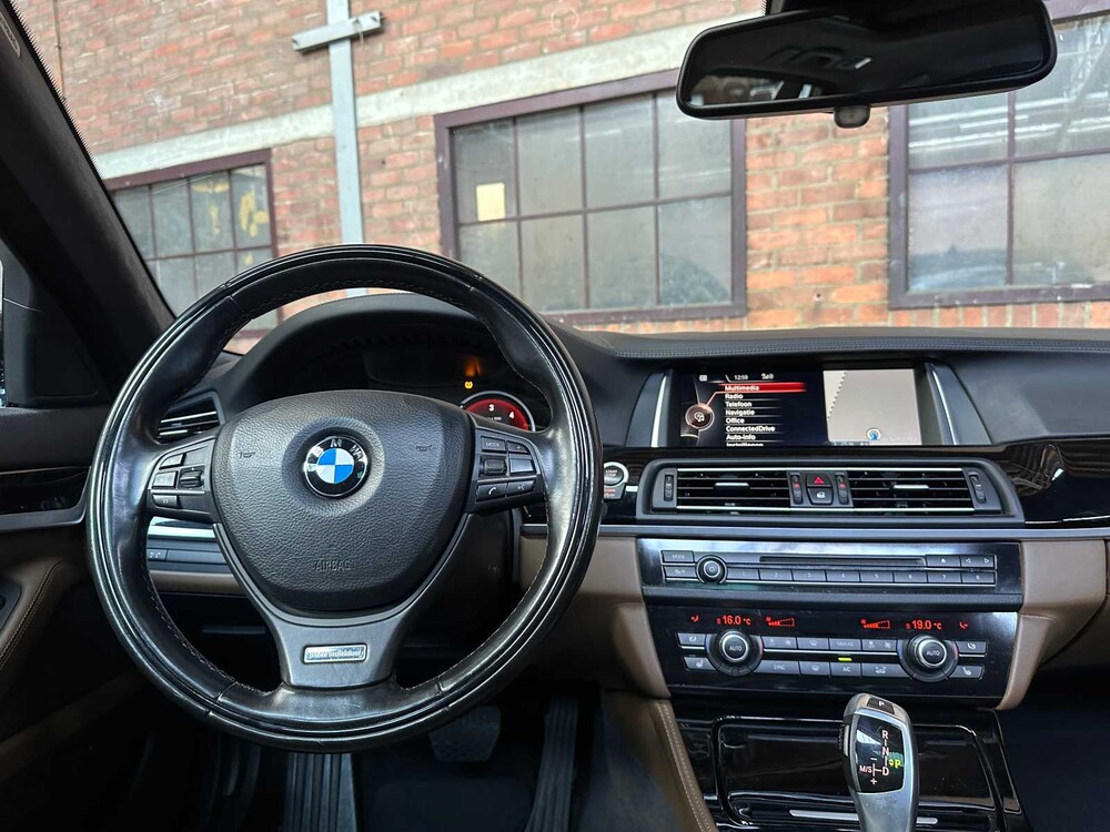 BMW 535xd Touring M-Sport Edition High Executive 313PS 2016, PN-818-P