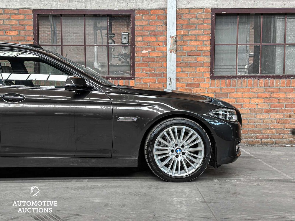 BMW 535xd Touring M-Sport Edition High Executive 313PS 2016, PN-818-P