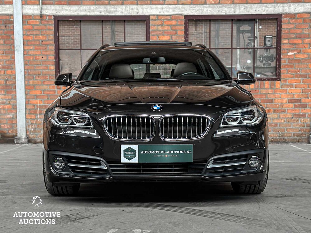 BMW 535xd Touring M-Sport Edition High Executive 313PS 2016, PN-818-P