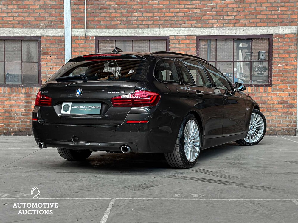 BMW 535xd Touring M-Sport Edition High Executive 313PS 2016, PN-818-P