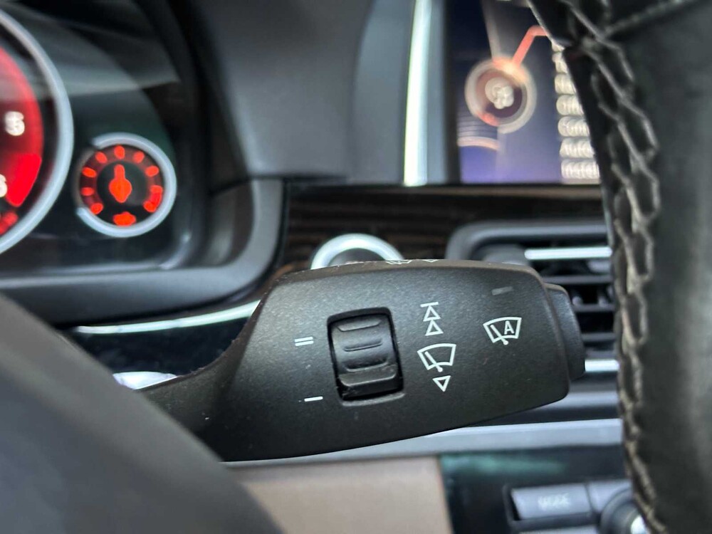 BMW 535xd Touring M-Sport Edition High Executive 313PS 2016, PN-818-P