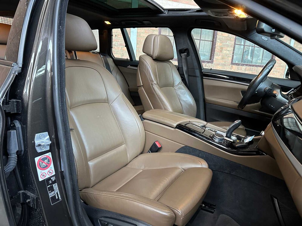 BMW 535xd Touring M-Sport Edition High Executive 313PS 2016, PN-818-P