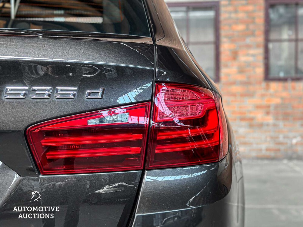 BMW 535xd Touring M-Sport Edition High Executive 313PS 2016, PN-818-P