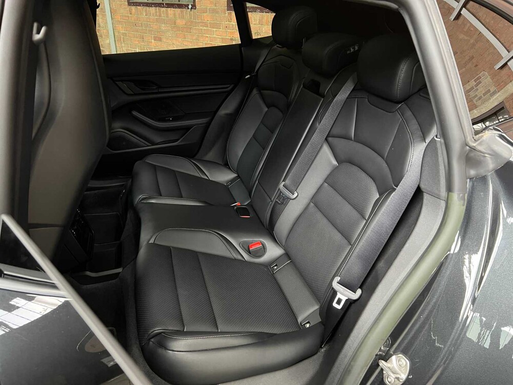 Porsche Taycan 4 Cross Turismo 476hp 2022 