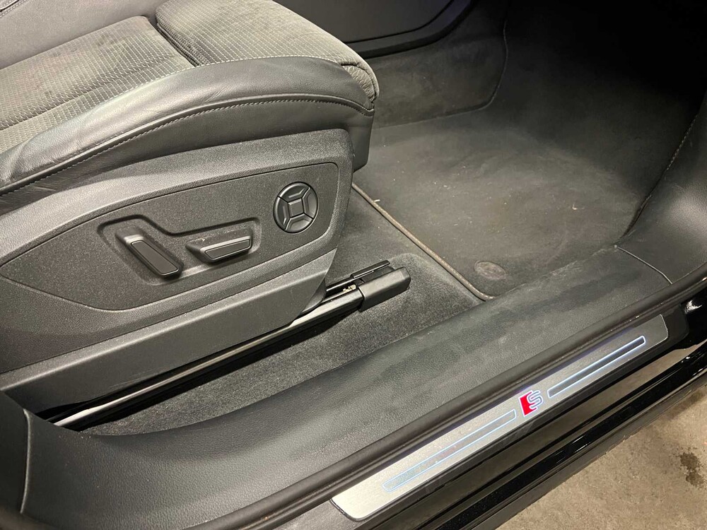 Audi e-tron 55 Quattro S Edition 95 kWh S-Line 408pk 2020 (Origineel-NL + 1e Eigenaar), K-800-DG