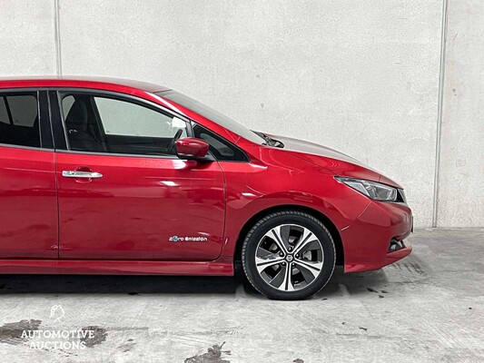 Nissan LEAF N-Connecta 40 kWh 150PS 2018 (Original-NL + 1. Besitzer), TZ-306-X