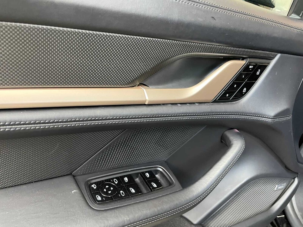 Porsche Taycan Turbo S 94kWh 761hp 2021 Sport-Chrono (Carbon)