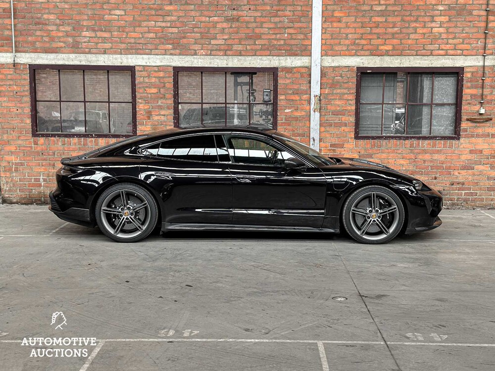 Porsche Taycan Turbo S 94kWh 761hp 2021 Sport-Chrono (Carbon)