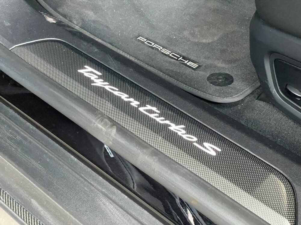 Porsche Taycan Turbo S 94kWh 761hp 2021 Sport-Chrono (Carbon)
