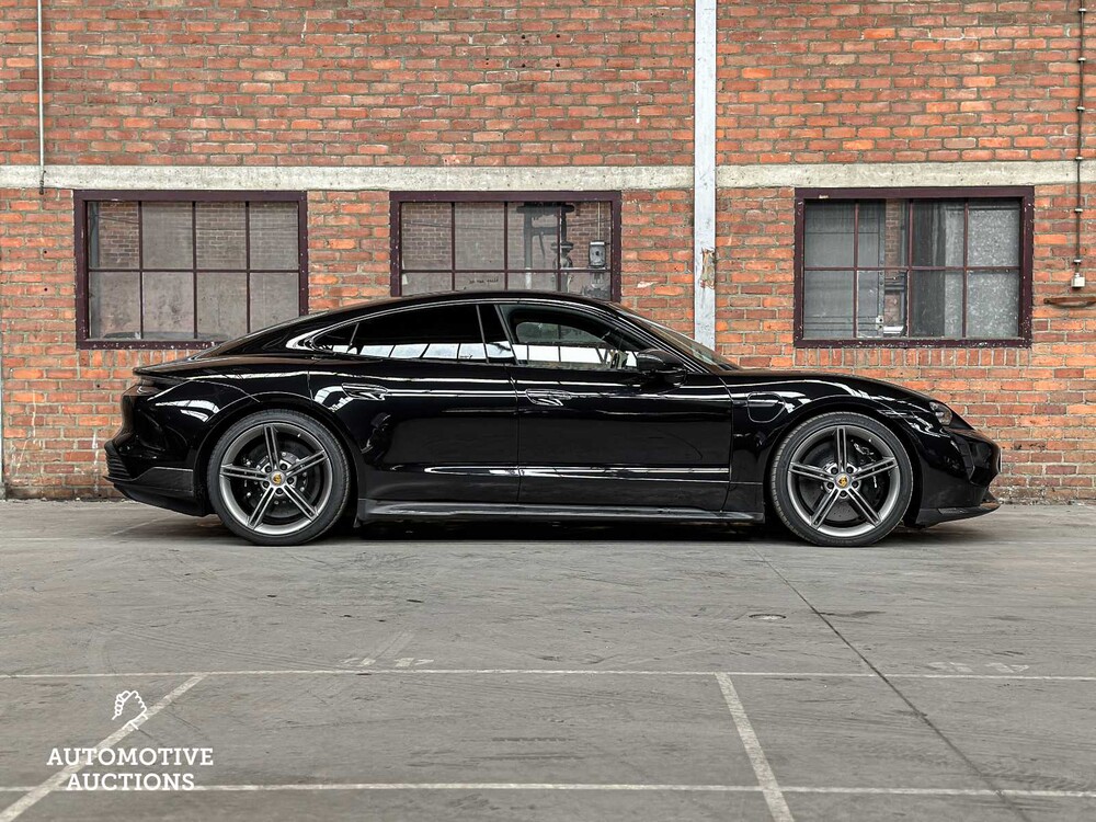 Porsche Taycan Turbo S 94kWh 761hp 2021 Sport-Chrono (Carbon)