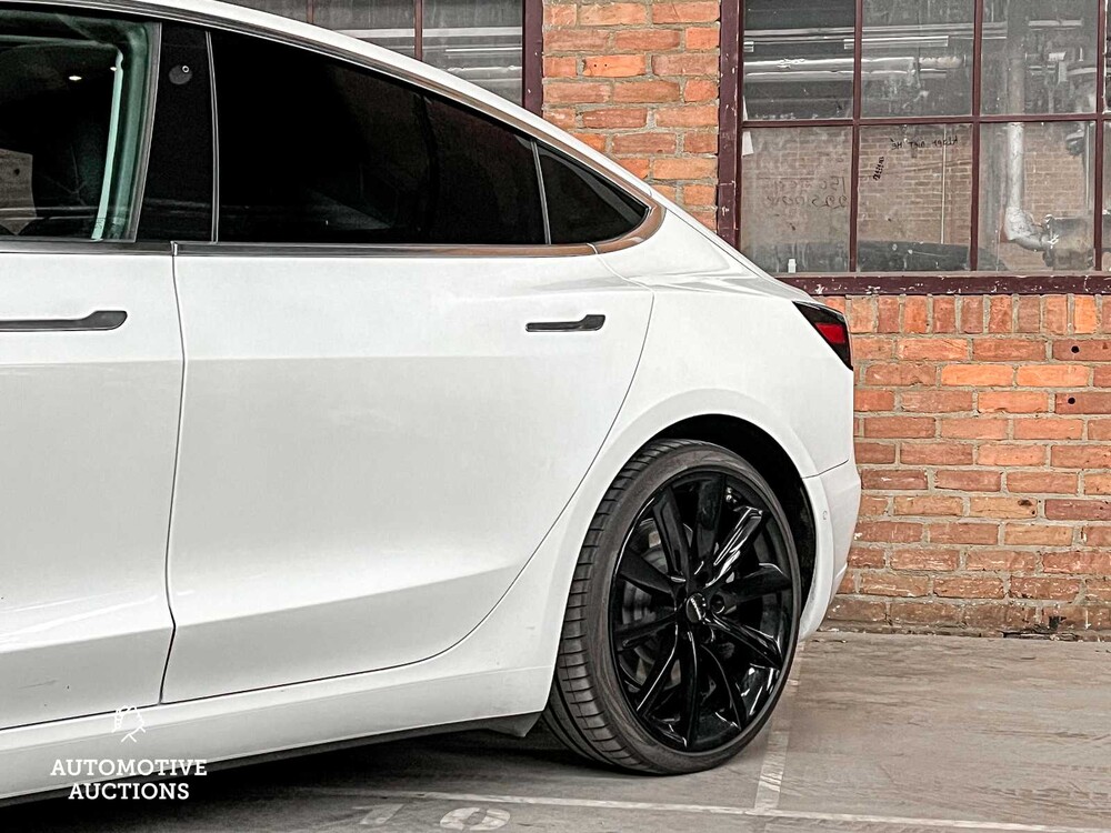 Tesla Model 3 Long Range 75 kWh 351pk 2019 (Origineel-NL), H-804-DZ