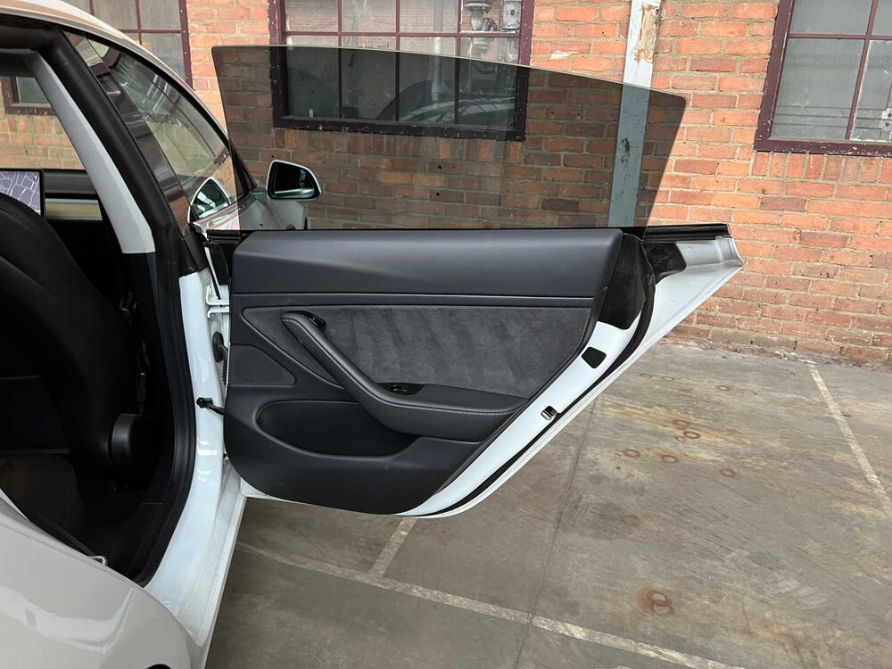 Tesla Model 3 Long Range 75 kWh 351pk 2019 (Origineel-NL), H-804-DZ