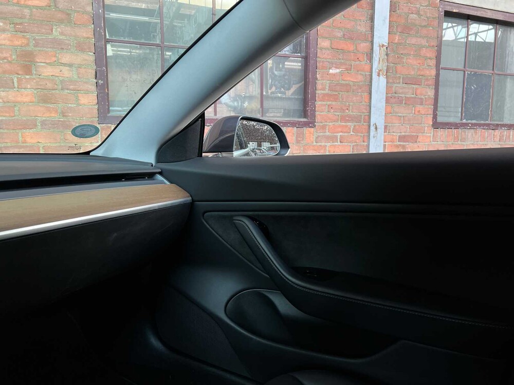 Tesla Model 3 Standard RWD Plus 60 kWh 238pk 2019 (Origineel-NL + 1e Eigenaar), G-372-FS