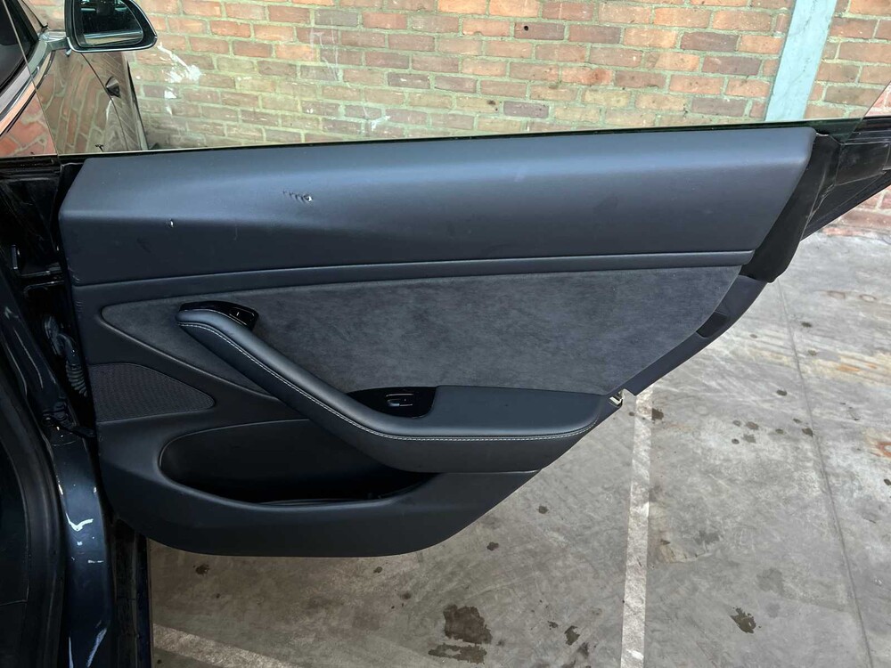 Tesla Model 3 Standard RWD Plus 60 kWh 238pk 2019 (Origineel-NL + 1e Eigenaar), G-372-FS