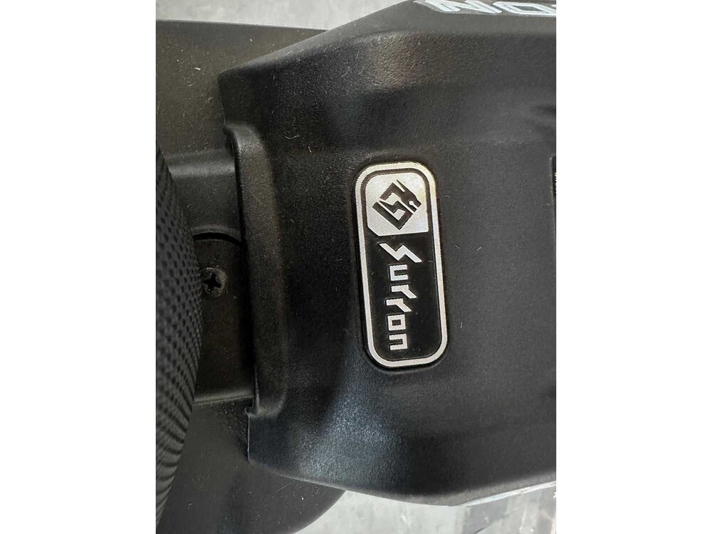 Sur-Ron Light Bee A067 L1EX Elektro-Enduro-Dirtbike (neu aus der Box)