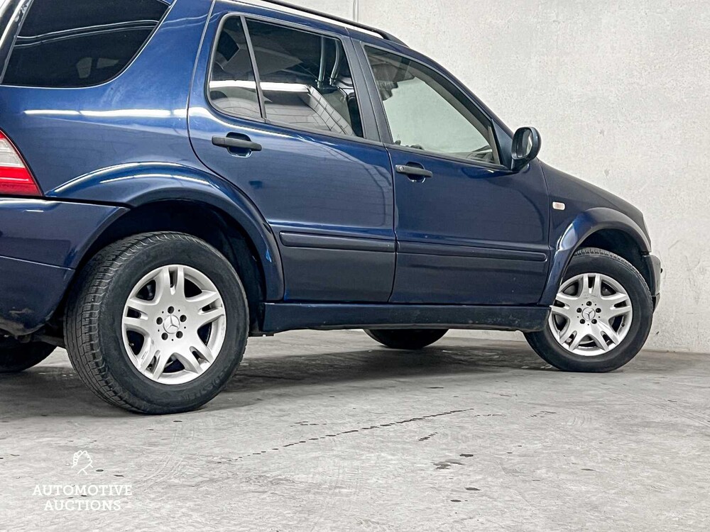 Mercedes-Benz ML430 4.3 V8 272PS 2000 M-Klasse, 32-GH-FG Youngtimer